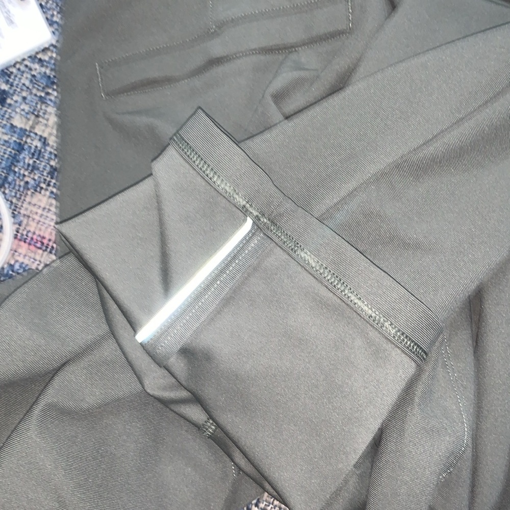 Lululemon Commission Pant Lcassic Green Grey Sage 30x32 NWT - Picture 7 of 7